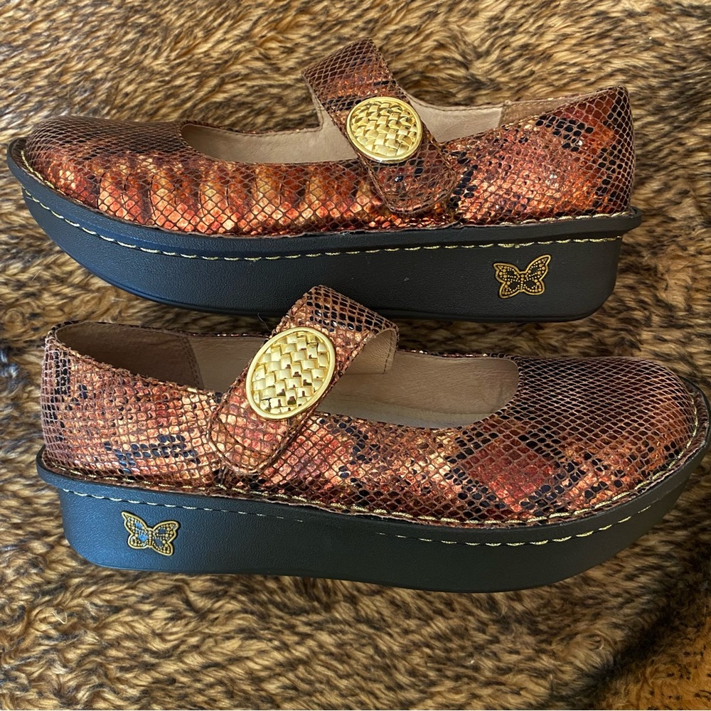 ALEGRIA / PG LITE PALOMA MARY JANE SHOES IN COPPER SNAKE PRINT / SIZE 7.5-8 - Picture 6 of 9